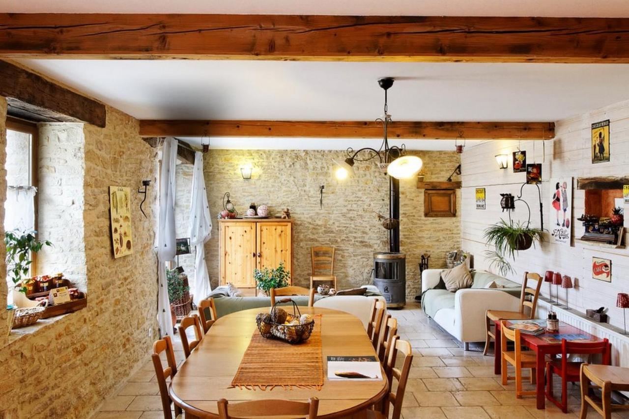 Chambres D'Hotes Soleil Et Cacao Siccieu-Saint-Julien-et-Carisieu Exteriér fotografie