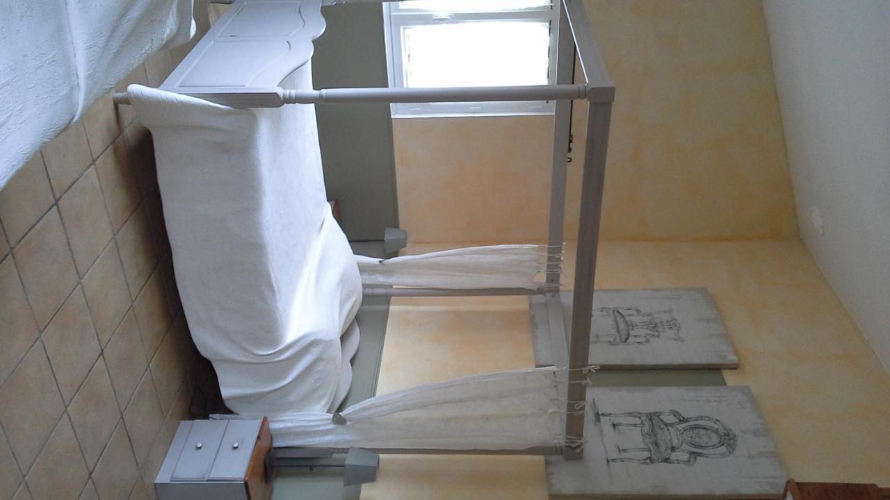 Chambres D'Hotes Soleil Et Cacao Siccieu-Saint-Julien-et-Carisieu Exteriér fotografie